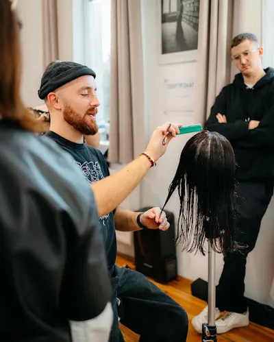 Pracownia Fryzjerska Maciej Fabjański